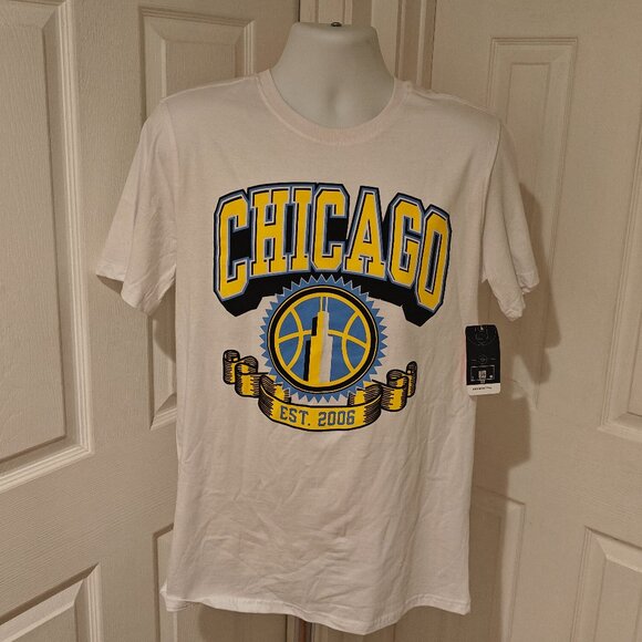 Chicago Sky White WNBA Shirt Boxy Sport NWT Size M Classics Vintage Wash T-Shirt - Picture 2 of 12